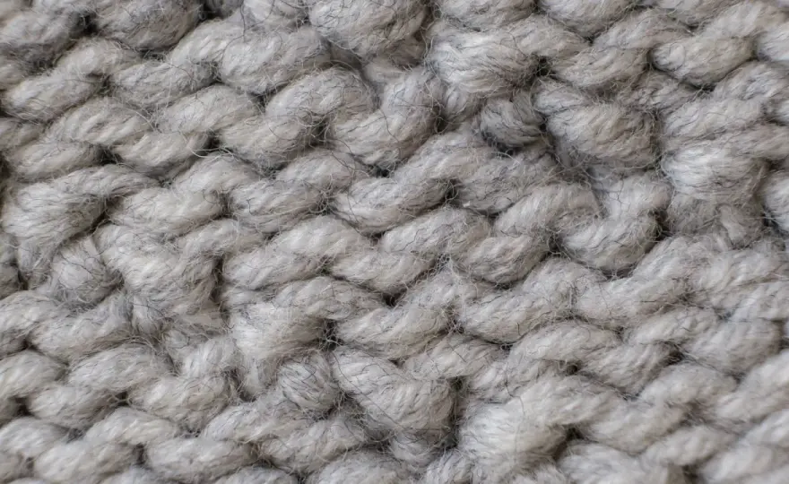 Wolle im Trockner - Geht das? So bleiben Pullover schön!