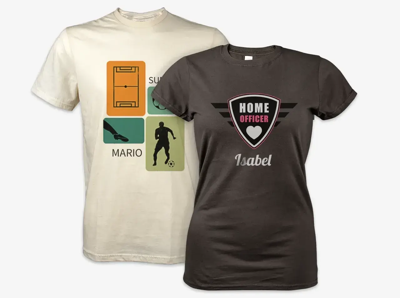 Zwei T-Shirts: eins mit Fußball-Motiv und "Mario", das andere mit "Home Officer Isabel". Perfekt für den t shirt trockner.