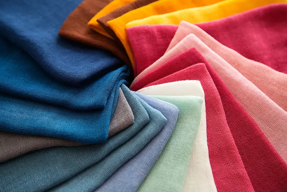 Polyester färben - so gelingt es zu Hause